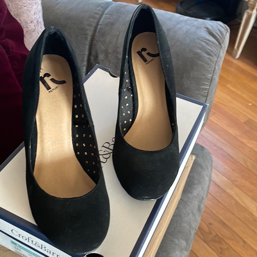 Women’s black suede dressy Shoes